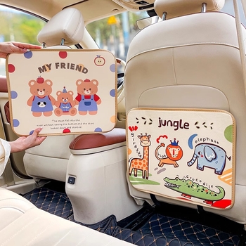 Protecție pentru spătarul scaunului auto pentru copii – universal interior, folie de aluminiu, anti-șoc