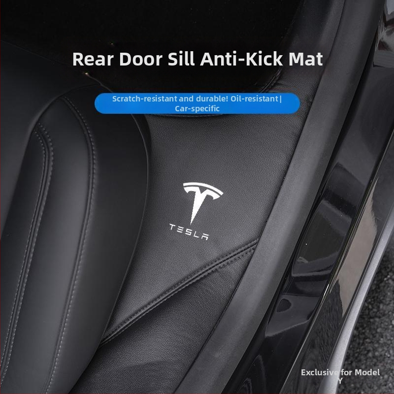 Anti-Kick kilpelė Tesla Model Y galinio durų slenksčio apsaugai – įmontuota apsauginė kilimėlis