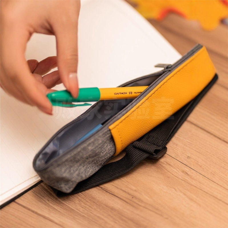 Trojkutna pernica, kompaktna i prijenosna, PU materijal, brend Modern Leather Goods, korejska verzija stila, kod Pen-3057