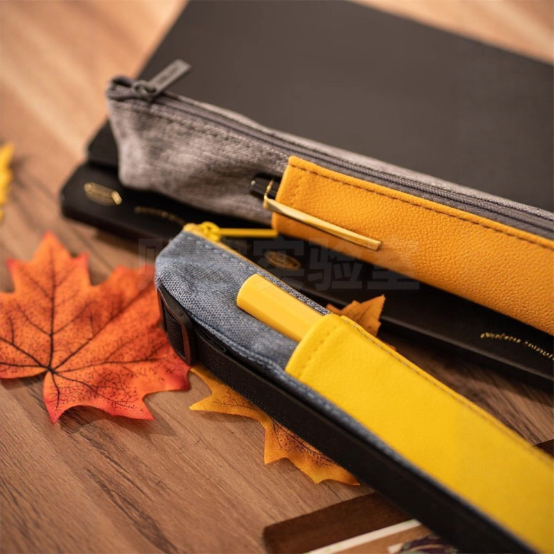 Trojkutna pernica, kompaktna i prijenosna, PU materijal, brend Modern Leather Goods, korejska verzija stila, kod Pen-3057
