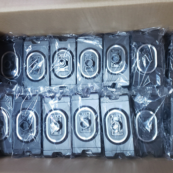 Držiak na telefón a tablet – Model 306 s štyrmi čeľusťami, univerzálny pre mobilné telefóny a tablety, plastový, podpora prispôsobenia