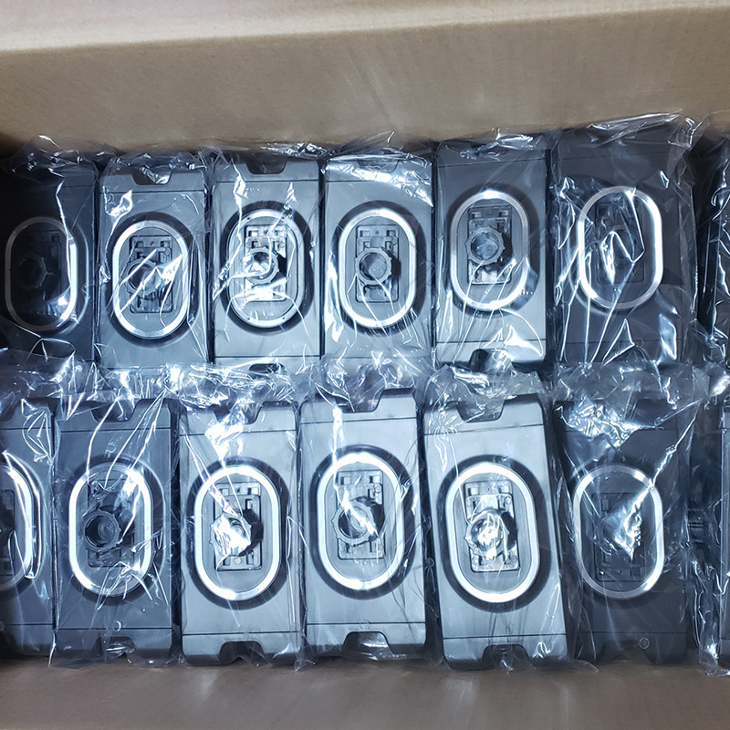 Držiak na telefón a tablet – Model 306 s štyrmi čeľusťami, univerzálny pre mobilné telefóny a tablety, plastový, podpora prispôsobenia