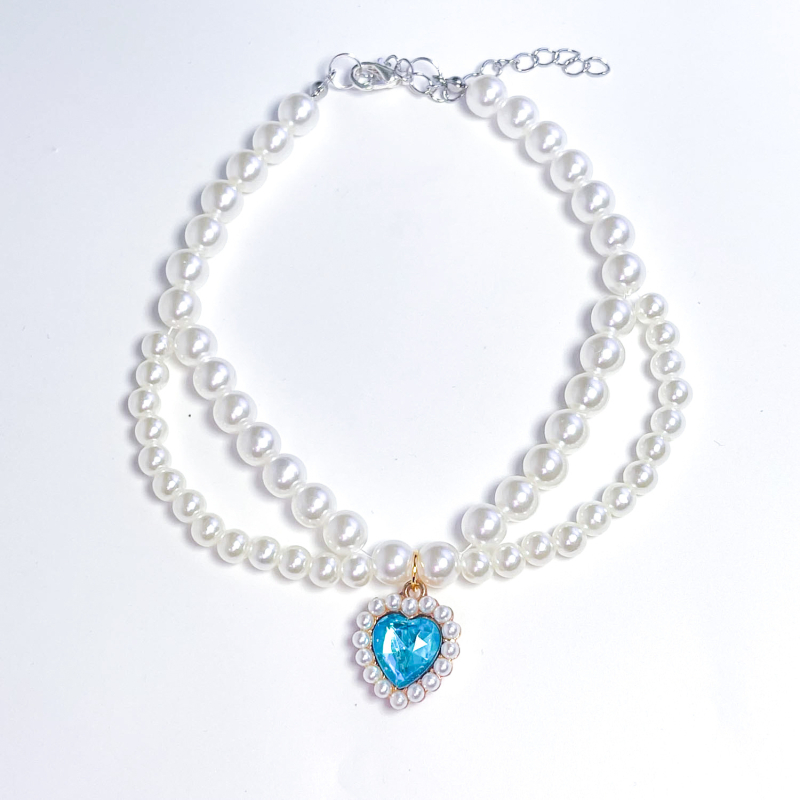 Огърлица за котка със слоеве сърца в вериги, монохромен модел, пластмасов материал, принцес стил, готова за подарък