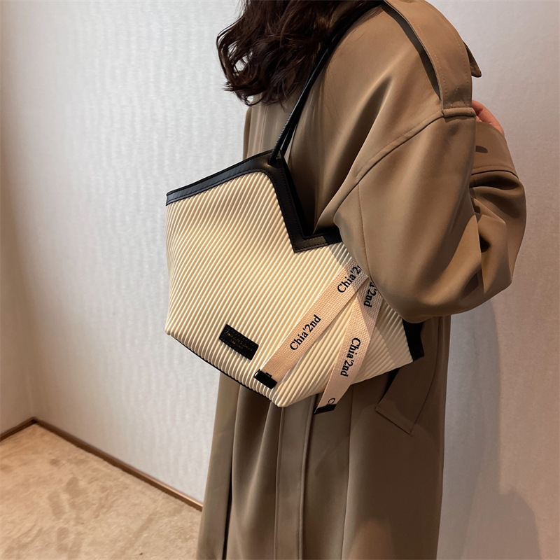 Чанта Tote за жени, голям капацитет, PU материал, модерен градски стил, с цип, Пролет 2024