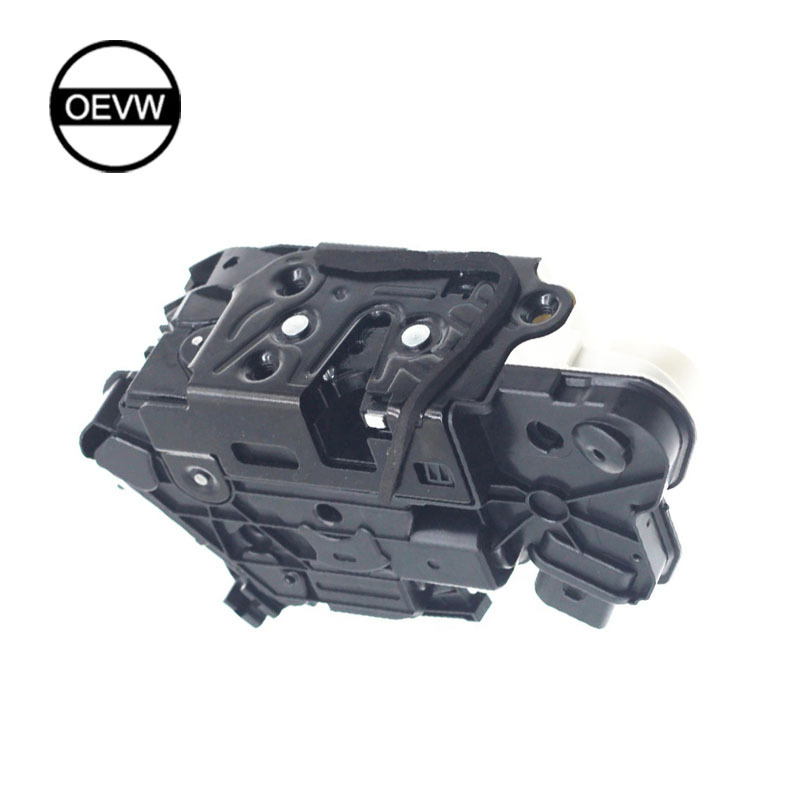 Priekšējais centrālais slēgšanas modulis (kreisais un labais) VW Lavida un Magotan – dzelzs-plastmasas, 1000 g, Šanhajas izcelsme