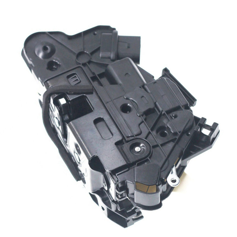 Priekšējais centrālais slēgšanas modulis (kreisais un labais) VW Lavida un Magotan – dzelzs-plastmasas, 1000 g, Šanhajas izcelsme