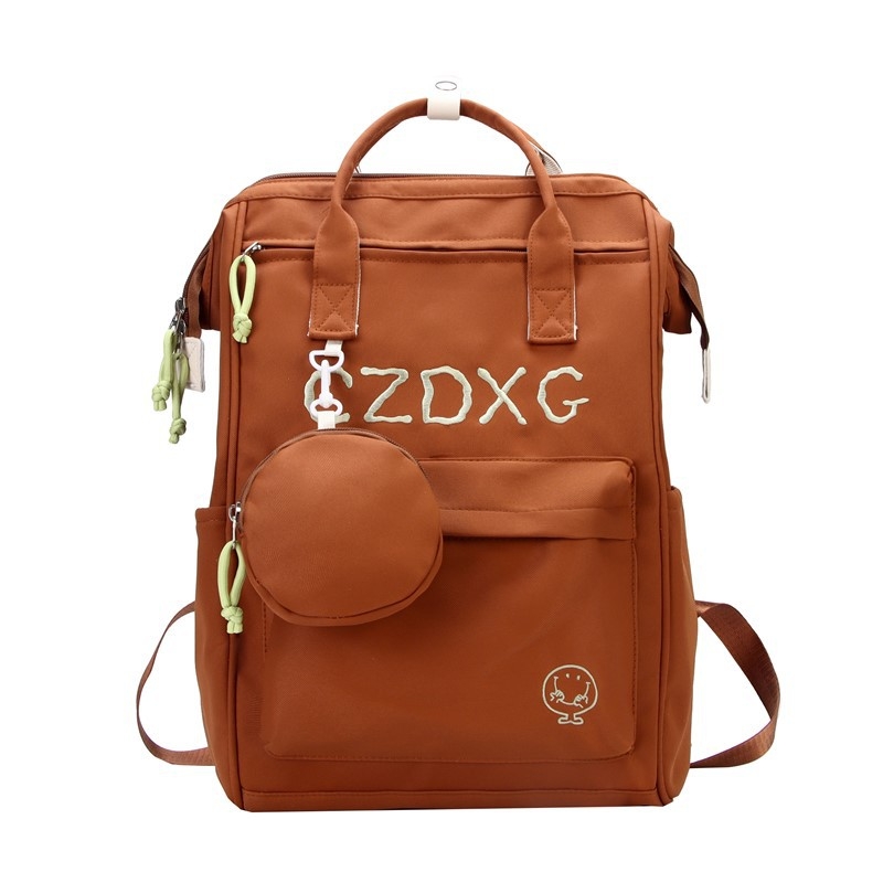 Twill anyagú hátizsák betű mintával, 20–35L kapacitás, 15 hüvelykes laptop rekesz, görbült vállpántok
