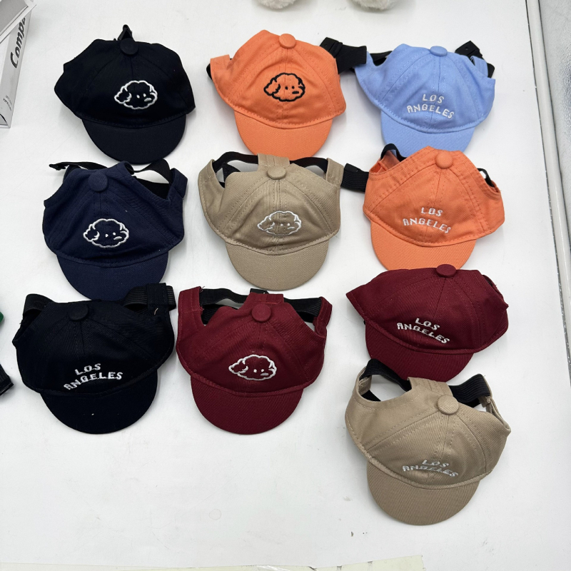 Kutyáknak szóló baseball sapka – Koreai stílusú, kültéri napsugár elleni sapka, pamutból készült, hímzéssel (Minta: betűk; Szövés: twill; Feldolgozás: hímzés; Négy évszak)