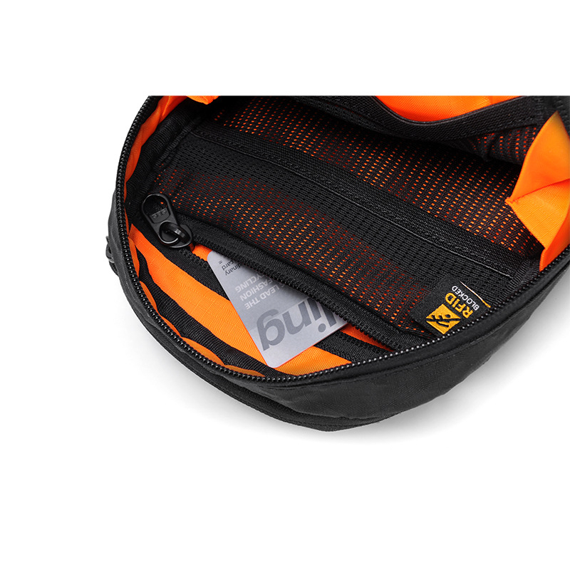 Férfi X-Pac keresztpántos táska telefon és útlevél számára: nylon, RFID védelem, anti-theft, vízálló, poliészter bélés