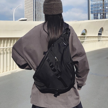 Geantă crossbody din nylon pentru bărbați — stil stradal, model solid, căptușeală din nylon, buzunare multiple, capacitate mare