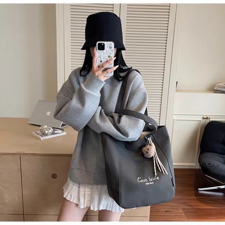 Vászon Tote táska utazásokhoz - szabadidős stílus, függőleges négyzet alakú forma, cipzáras záródás, belső nylon bélés