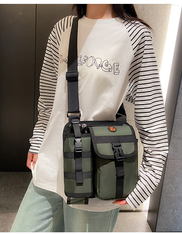 Geantă crossbody pentru bărbați din material Oxford, respirabilă și foarte ușoară, căptușeală poliester, marcă 8144