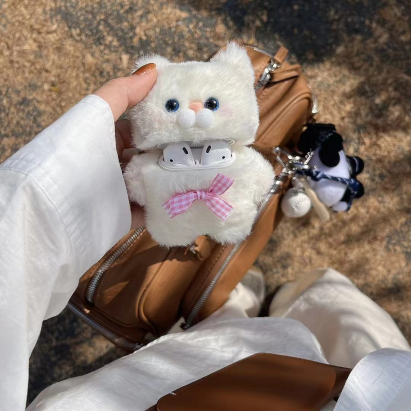 Плюшен калъф за AirPods 4-та генерация с котешки дизайн, карикатурен стил, текстилна изработка, съвместим с AirPods 1/2/3