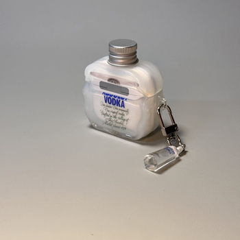 AirPods apsauginė dėklas su 3D buteliuko dangtelio dizainu ir graviruota grafika, suderinama su AirPods 4, AirPods Pro 2, Gen 3, Gen 5 ir Gen 2