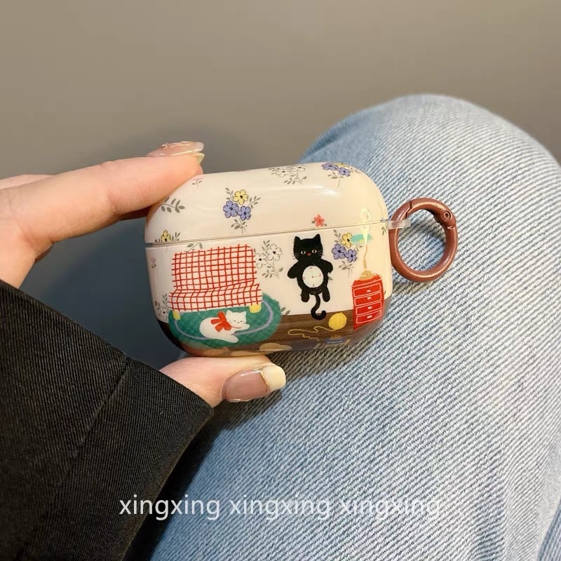 Silikónový ochranný obal na zariadenia Apple — retro ilustrácia s kvetinovým mačacím motívom, karikatúrny štýl, tlač imprint