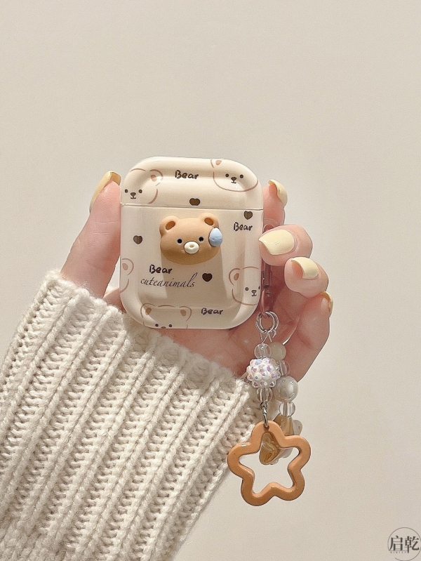 Husă AirPods – Ursuleț 3D, Stil Cartoon, Material TPU, Construcție cu Adeziv, Compatibil cu Apple AirPods