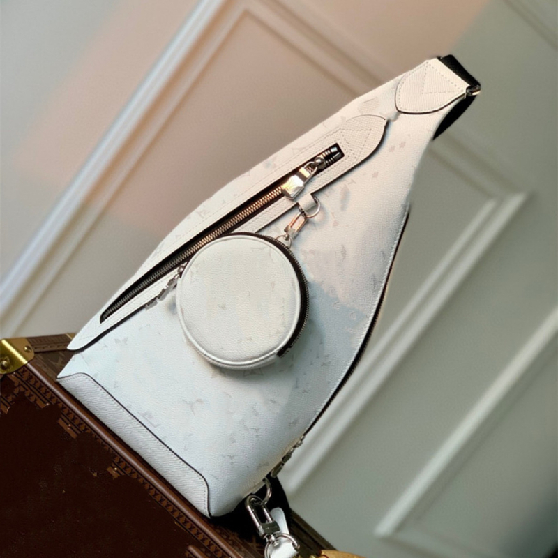 Geantă pentru piept în piele naturală, stil unisex, extensibilă, model solid, căptușeală din poliester, primăvara 2025