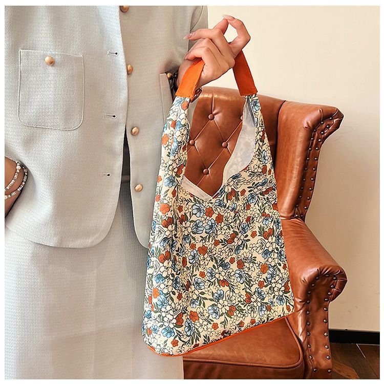 Geantă Tote din pânză cu design floral artistic, formă verticală pătrată, deschidere deschisă, stil proaspăt și dulce, două curele de umăr