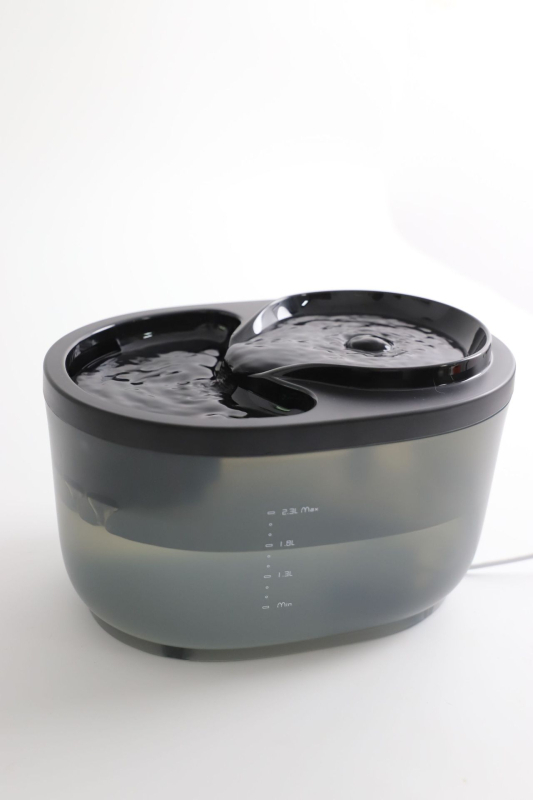 Sanba HM-01 Distribuitor de apă pentru animale de companie, încălzire la temperatură constantă, funcționare silențioasă și filtrare prin circulație automată pentru pisici și câini, design detașabil