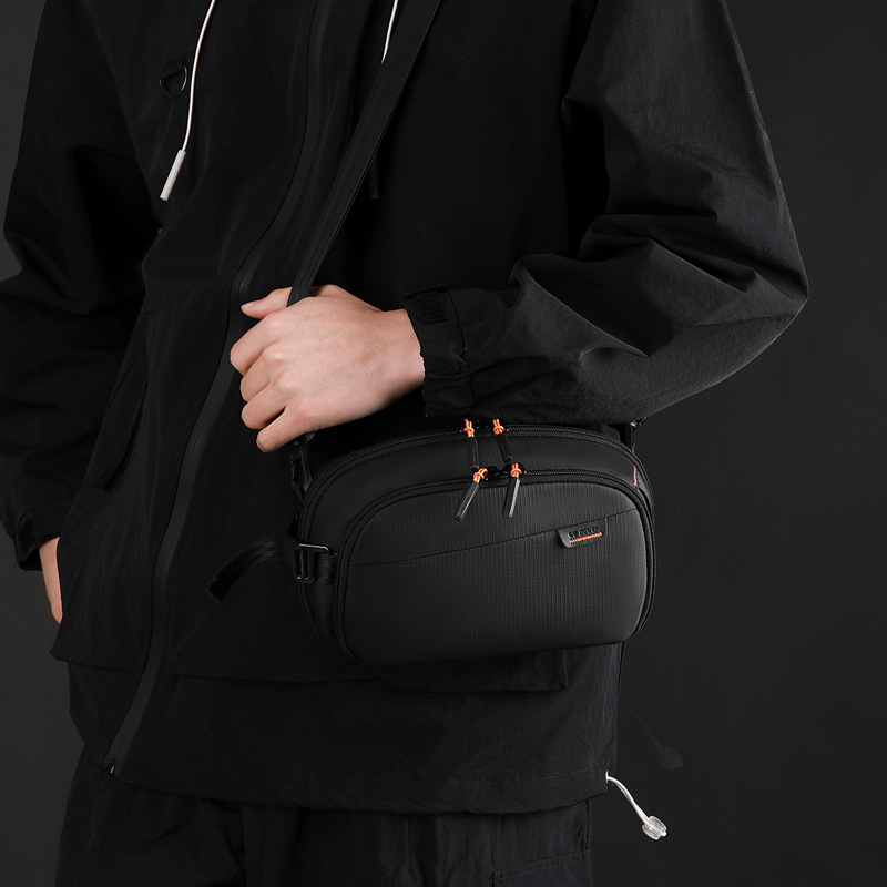 WEPOWER Geantă de umăr pentru bărbați din nylon, cu compartiment pentru cabluri, rezistentă la apă și uzură