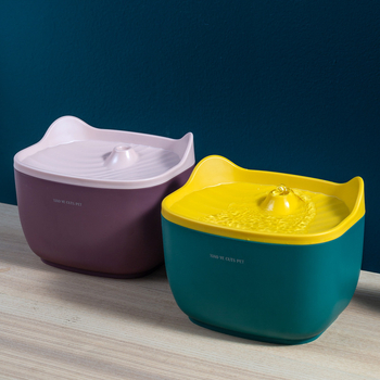 Dispenser de apă pentru pisici și câini, Kyushu, 610 g, Detașabil