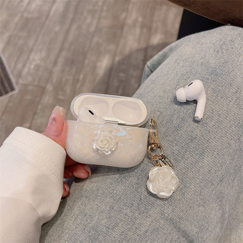 TPU zaštitno kućište za AirPods Pro 3. i 4. generaciju te Pro 2. generacije s 3D kamelijom