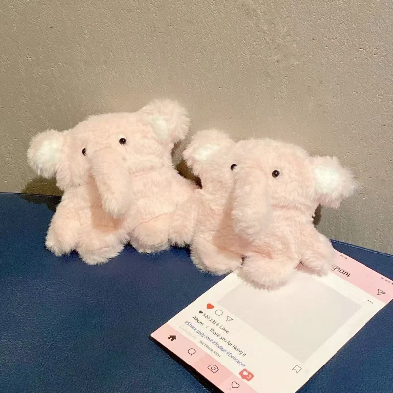 Husă roz din pluș în formă de elefant pentru AirPods Pro și AirPods 2
