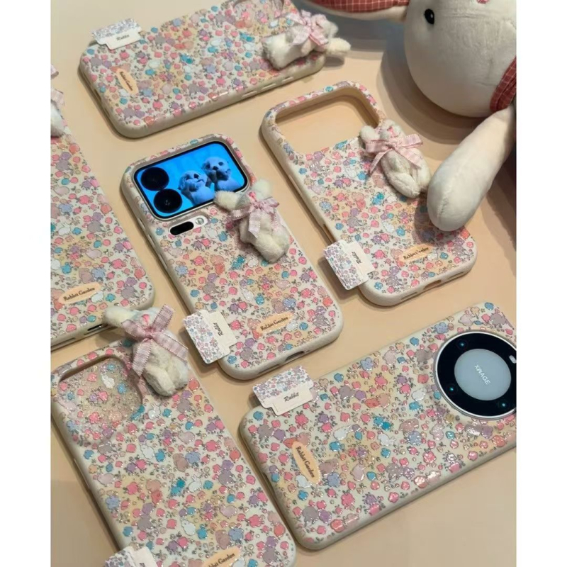 Carcasă pentru telefon Xiaomi cu iepuraș pluș floral mic și etichetă; textură reliefată, material moale din silicon, protecție împotriva căderilor