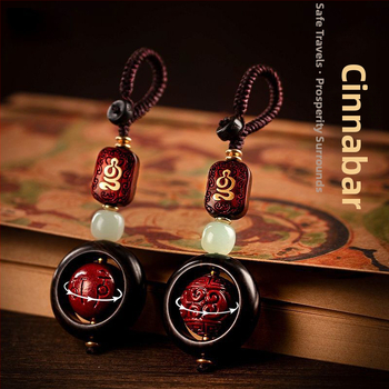 Cinabaro karolėlių pakabukas raktams, viduramžių stilius, literatūrinis retro, kategorija: vėrinys, 2025 m. pavasaris