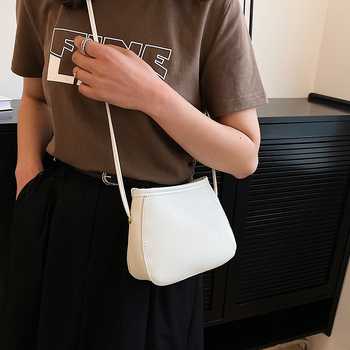 PU anyagú crossbody kosár táska, városi egyszerű stílus, vízszintes négyzet alak, cipzáras nyitás, szintetikus bőr bélés