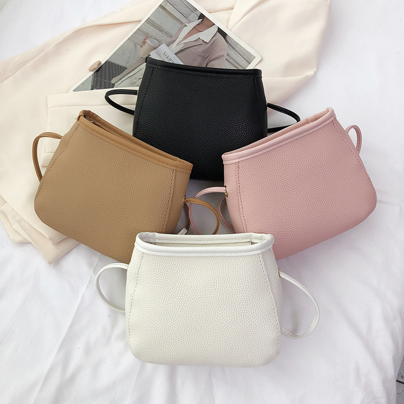PU anyagú crossbody kosár táska, városi egyszerű stílus, vízszintes négyzet alak, cipzáras nyitás, szintetikus bőr bélés