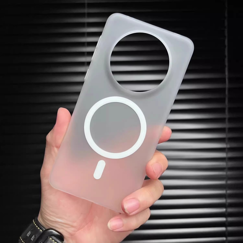 MagSafe съвместим калъф за Huawei Mate80 Pro, матов PC материал, полупрозрачен, магнитно задържане