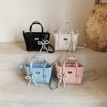 Geantă bucket din PU, căptușeală din poliester, închidere cu fermoar, buzunare pentru telefon și documente