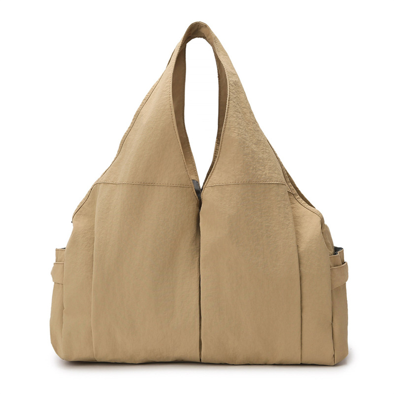 Dámska kanvasová tote taška, street fashion, horizontálny štvorcový tvar, magnetické zapínanie, polyesterová podšívka, jednoručný popruh, jar 2025