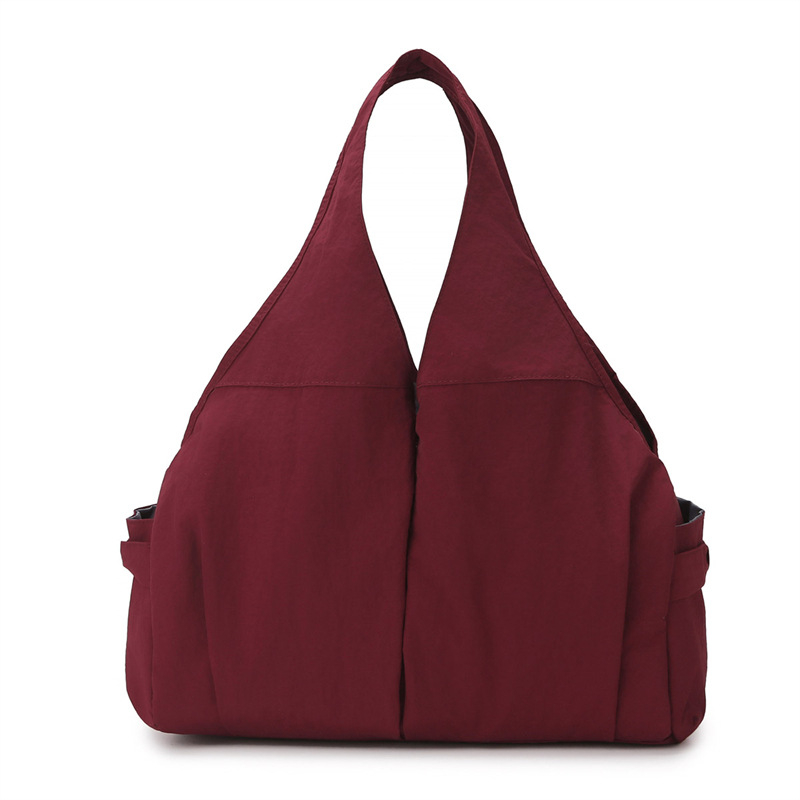 Dámska kanvasová tote taška, street fashion, horizontálny štvorcový tvar, magnetické zapínanie, polyesterová podšívka, jednoručný popruh, jar 2025