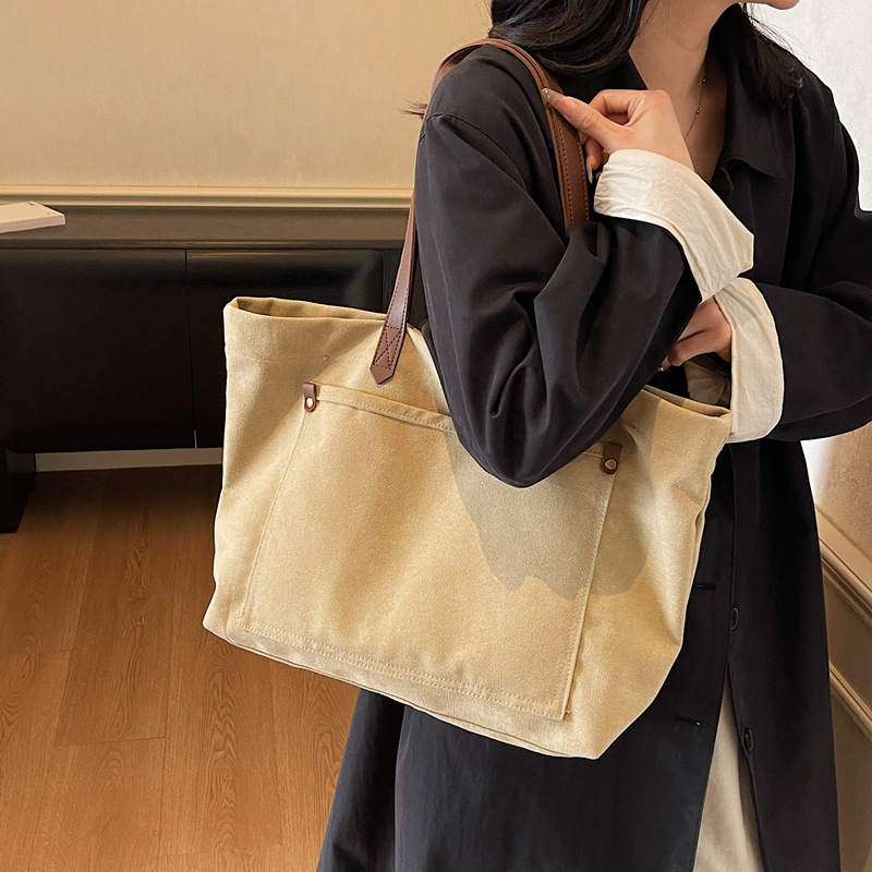 Geantă Tote din canvas pentru femei — fără căptușeală, formă orizontală pătrată, închidere cu snap, buzunar pentru telefon și buzunar interior