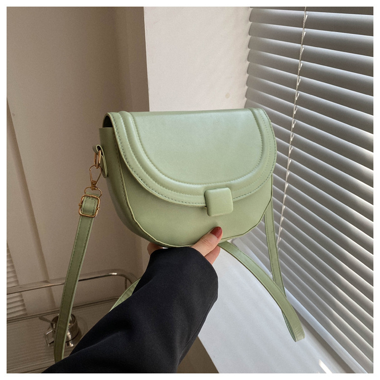 Geantă crossbody – simplitate urbană, PU, mică geantă pătrată, formă orizontală pătrată, închidere magnetică