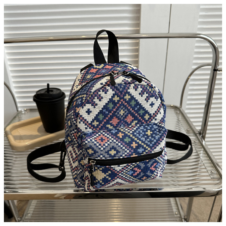 Ženský retro štýlový batoh so špeciálnym materiálom, plátená podšívka, vertikálny štvorcový tvar, zapínanie na zips, dvojité ramenné popruhy