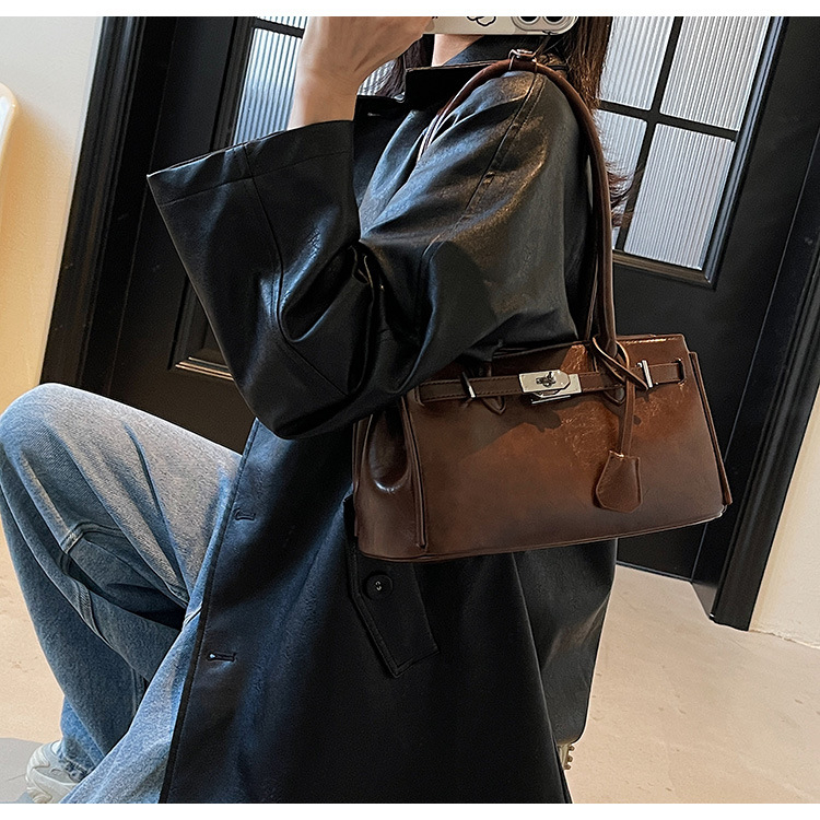 Geantă Kelly în stil urban, Material PU, formă orizontală pătrată, închidere cu fermoar, căptușeală poliester, buzunar interior laminat