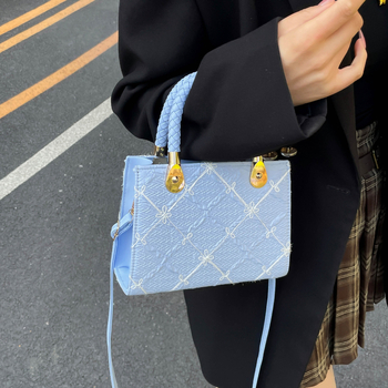 Geantă de umăr cu formă pătrată mică, PU material, fermoar, buzunar intern pentru telefon, curele duble