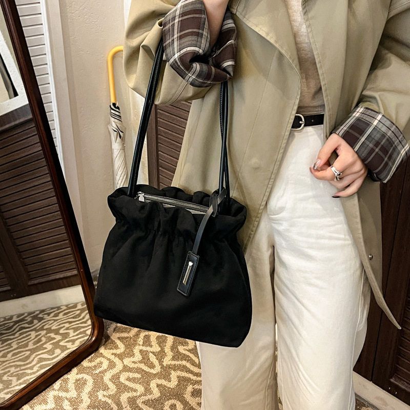 PU crossbody táska utcai stílusban, horizontális négyszögletes formával, cipzárral