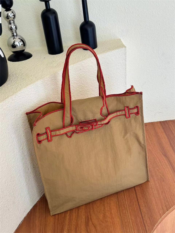 Japán stílusú hímzett Lacousette tote táska, nagy kapacitású, minimalist dizájn, nylon vászon válltáska
