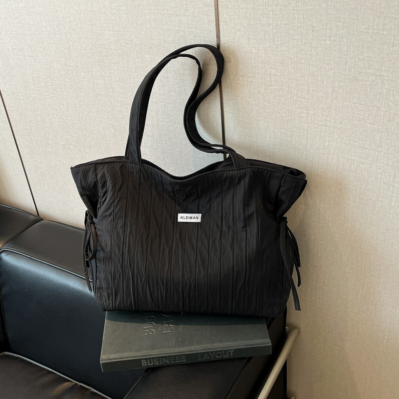 Női tote táska (városi minimalist stílus, nejlon, függőleges négyzet alak, cipzáras nyitás, poliészter bélés)