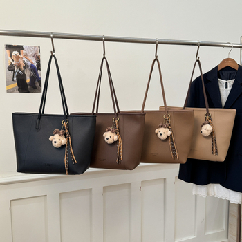 Retro minimalistička tote torba za svakodnevnu upotrebu, elegantna i svestrana za gradske potrebe