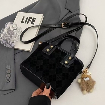 Női bucket táska kézi fogantyúval, váll- vagy crossbody pánttal, retro stílusú, magas minőségű dizájn mindennapi használatra
