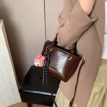 PU bőr vintage bucket táska, crossbody, közepes méret, téli 2024