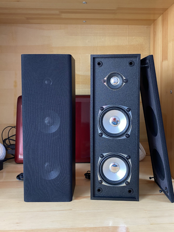 Sistem de difuzoare pasive din lemn cu interfață AV, 2 canale