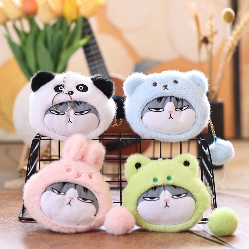 Κουκλάκι γάτας από βελούδο – κρεμαστό για πορτοφόλι με κέρματα, κοντό βελούδινο ύφασμα, γέμισμα PP βαμβάκι, συσκευασία σε διχτυωτό σακουλάκι, κωδικός 6b6z768