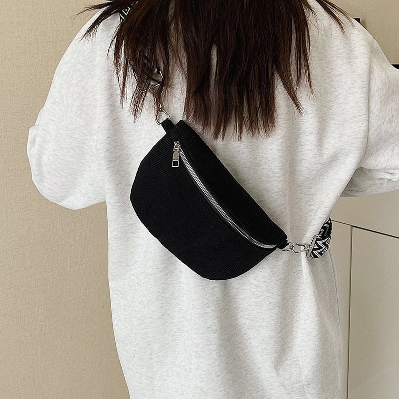 Geantă crossbody, stil stradal din nylon, fermoar, buzunar intern pentru telefon, construcție moale, Iarnă 2025