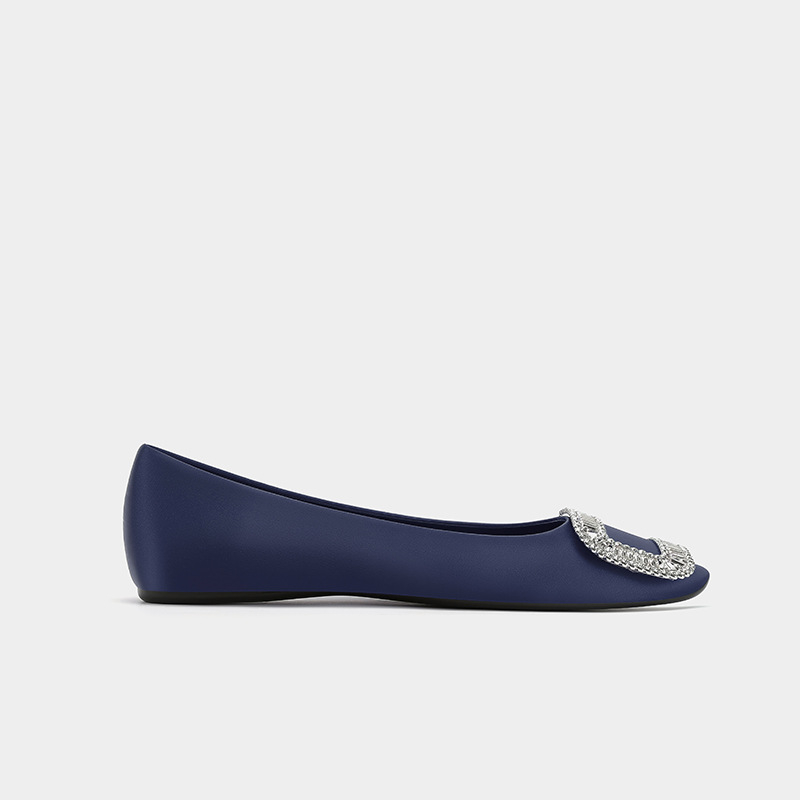 Γυναικείες επίπεδες παπούτσια με τετράγωνη μύτη, σατέν επάνω μέρος και επένδυση, καουτσούκ σόλα, χαμηλό τακούνι